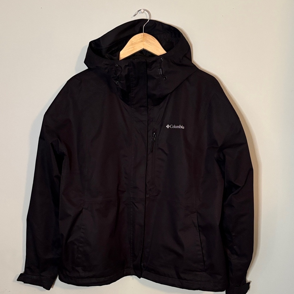 Columbia Black Full length Jacket with hood.